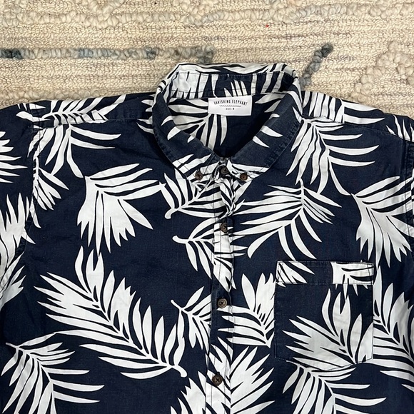 Vanishing Elephant Floral Short Sleeve Shirt Mens US M - Picture 3 of 7